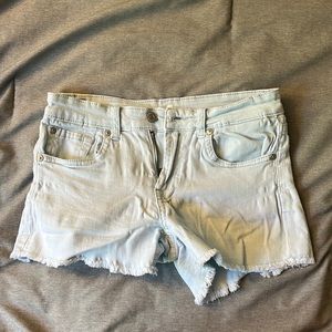 Jean shorts, light blue